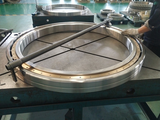 الصين آلة الكابلات استخدام حمالة الدوار الأسطوانية 537238 قطر العمود 670mm المزود
