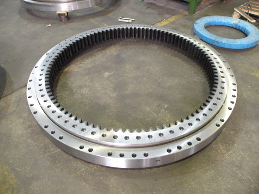 RKS.21 0541 محامل كرة ذات أربع نقاط اتصال في صف واحد، 434x640x56mm المزود