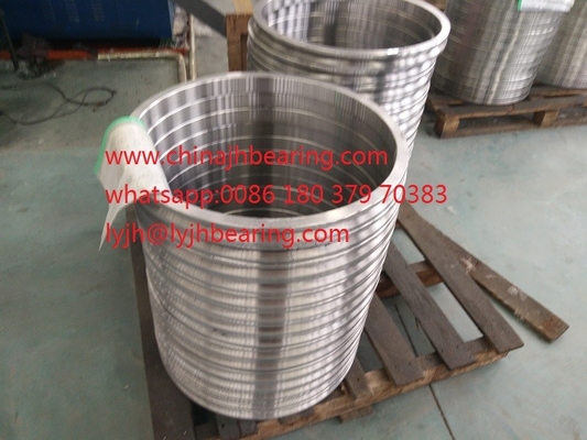 RB40040 UUCC0 محامل عجلات متقاطعة تستخدم لأجزاء الروبوت الدائرة 510x400x40 مم في الأسهم المزود