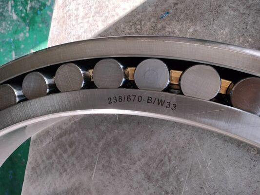 Spherical Roller Bearings 238/670B/W33 Cylindrical Bore 820*670*112mm المزود
