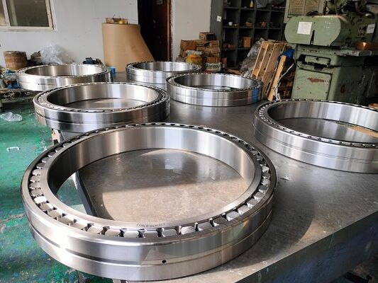 Spherical Roller Bearings 238/670B/W33 Cylindrical Bore 820*670*112mm المزود