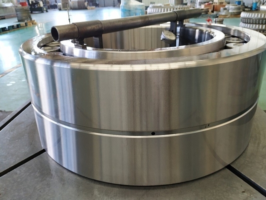 المكسرات الفحم تستخدم اثنين من صفوف محملات التدحرج NNU40/670MAW33 670 * 980 * 308mm المزود